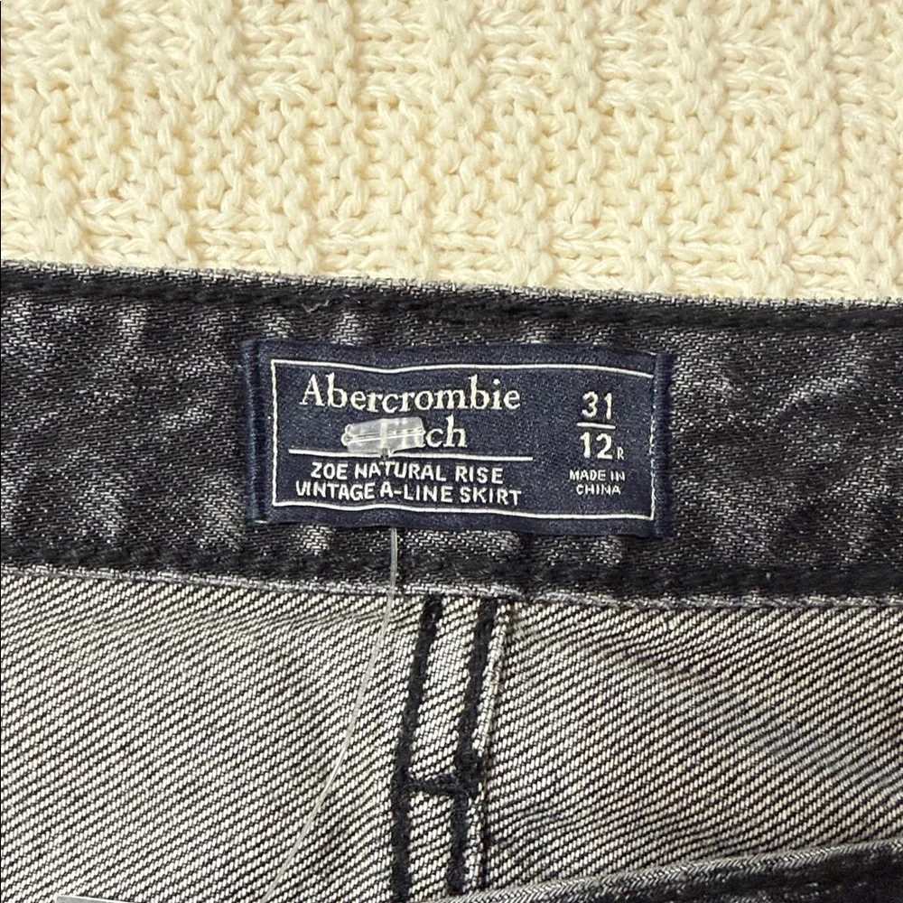 Abercrombie & Fitch Washed Black Distressed Denim Mini Skirt Vintage - Picture 4 of 9